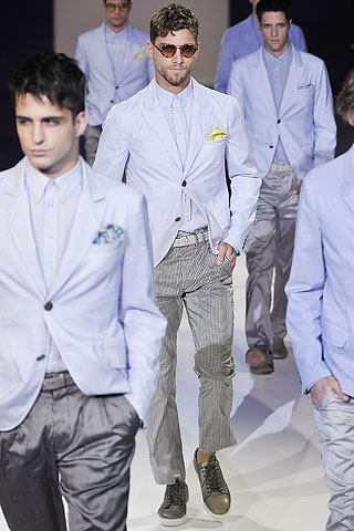 Giorgio Armani / - 2011